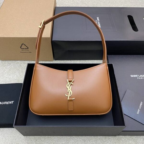 Saint Laurent サンローラン レディースバッグ  SIZE:23x14x6cm