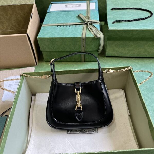 GUCCI グッチ レディースバッグ  SIZE:17.5x15.5x3.5cm