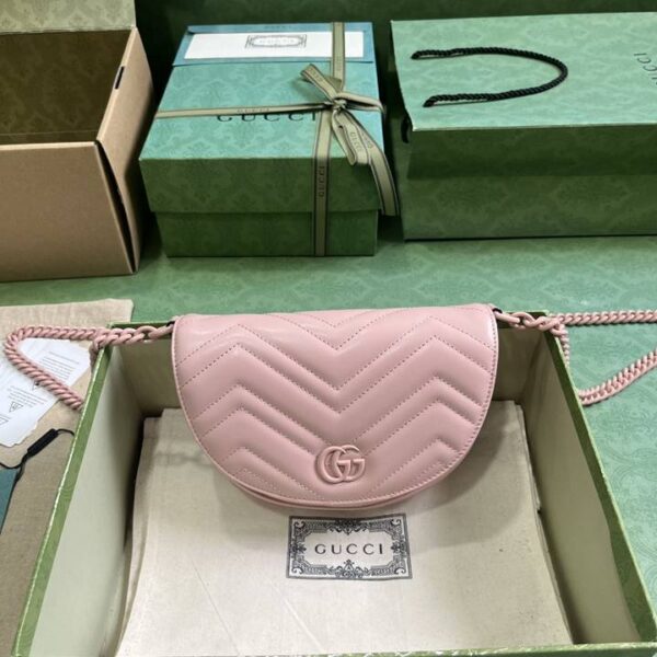 GUCCI グッチ レディースバッグ  SIZE:20x14.5x4cm