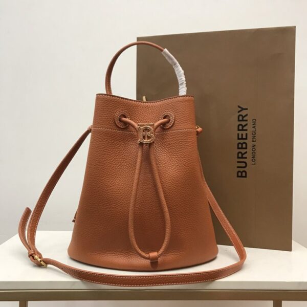 Burberry バーバリー  レディースバッグ  SIZE:26x26x16cm