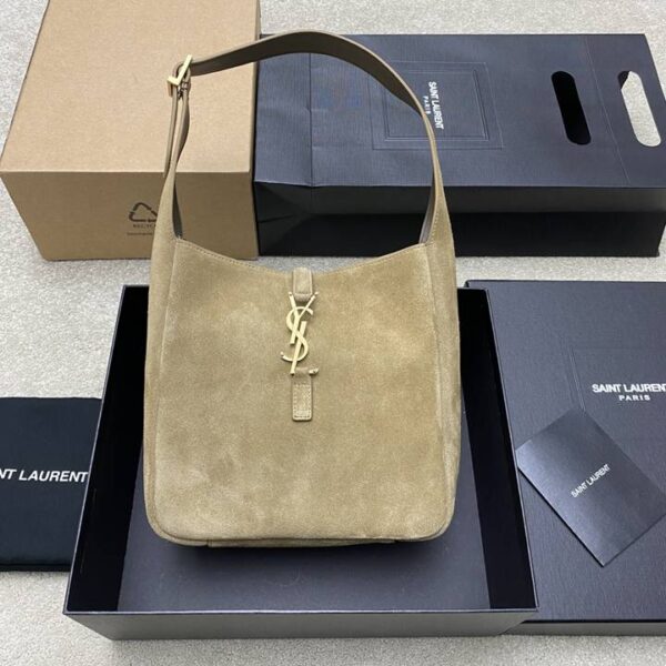 Saint Laurent サンローラン レディースバッグ  SIZE:23x22x8cm