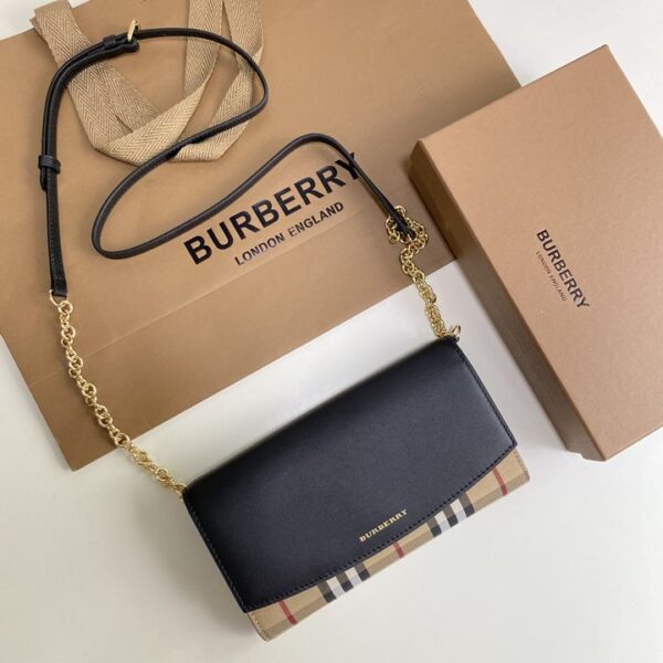 Burberry バーバリー  レディースバッグ  SIZE:21x11x4cm