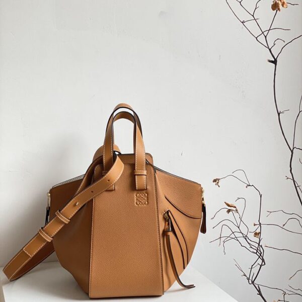 Loewe ロエベ レディースバッグ  SIZE:29x26x14cm