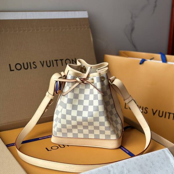Louis Vuitton ルイヴィトン レディースバッグ  SIZE:24x22x15cm
