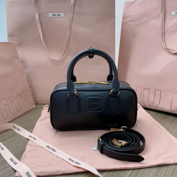 Miu Miu ミュウミュウ レディースバッグ  SIZE:22x10.5x7.5cm