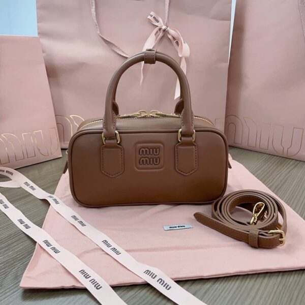 Miu Miu ミュウミュウ レディースバッグ  SIZE:22x10.5x7.5cm