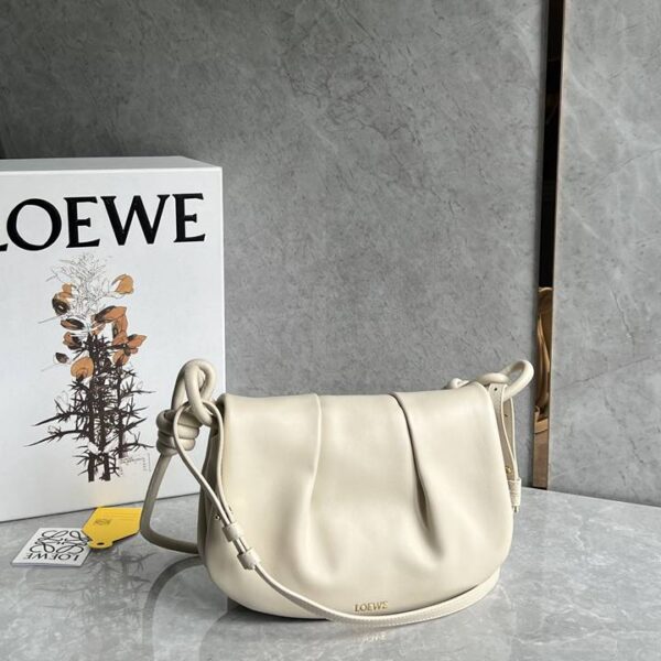 Loewe ロエベ レディースバッグ  SIZE:25x17x8cm