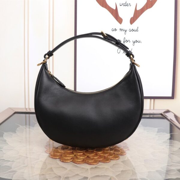 Fendi フェンディ レディースバッグ  SIZE:29x24.5x10cm