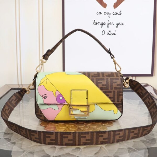 Fendi フェンディ レディースバッグ  SIZE:27x15x6cm
