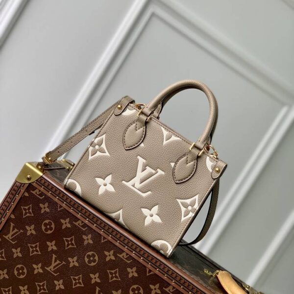 Louis Vuitton ルイヴィトン レディースバッグ  SIZE:18x15x8.5cm