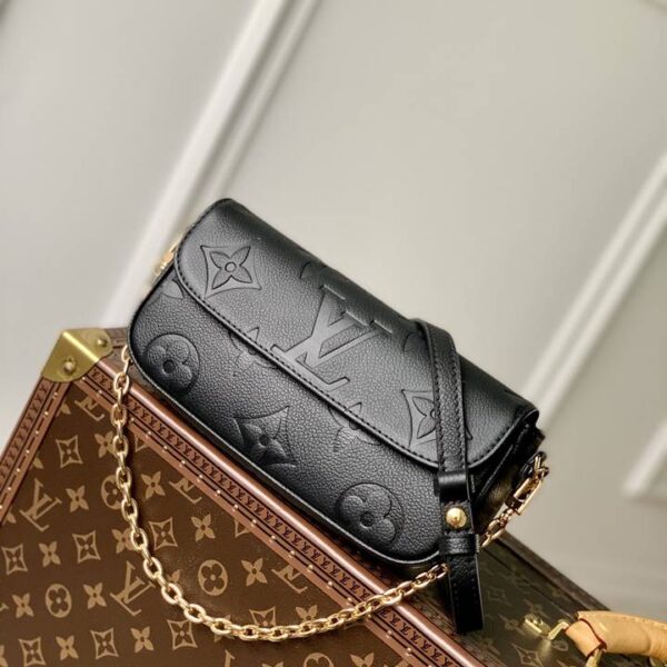 Louis Vuitton ルイヴィトン レディースバッグ  SIZE:25x12x4.5cm