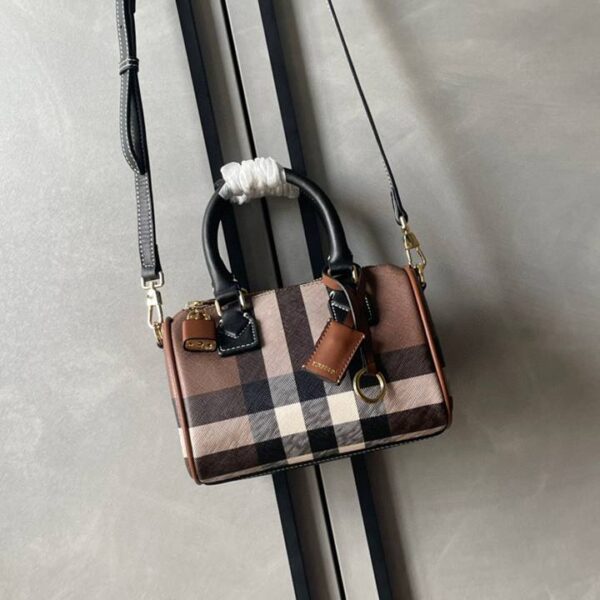 Burberry バーバリー  レディースバッグ  SIZE:18.5x12x11cm