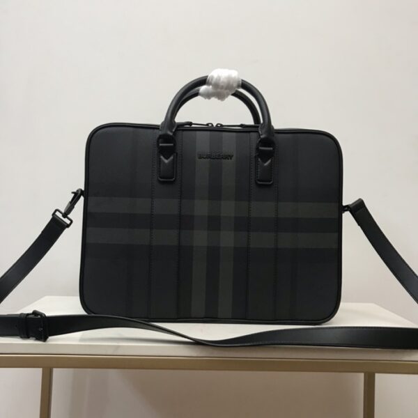 Burberry バーバリー トートバッグ NB258892
