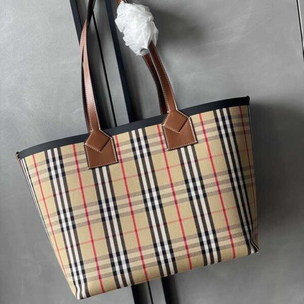 Burberry バーバリー  レディースバッグ  SIZE:51.3x18.5x29cm