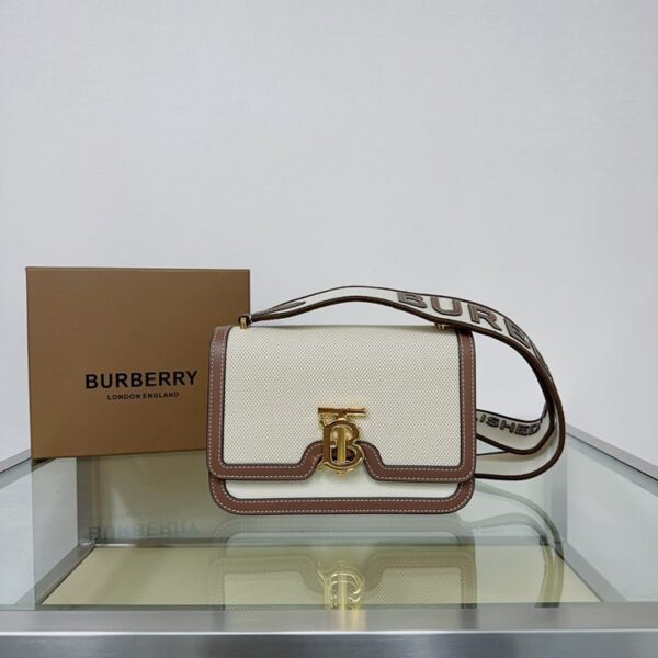 Burberry バーバリー  レディースバッグ  SIZE:21x16x6cm