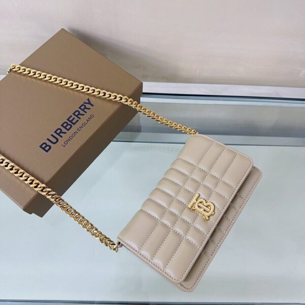 Burberry バーバリー  レディースバッグ  SIZE:20x12x5cm