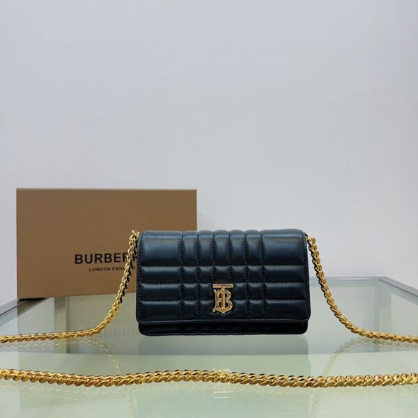 Burberry バーバリー  レディースバッグ  SIZE:20x12x5cm