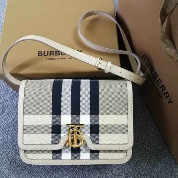 Burberry バーバリー  レディースバッグ  SIZE:25.5x18.5x6.5cm