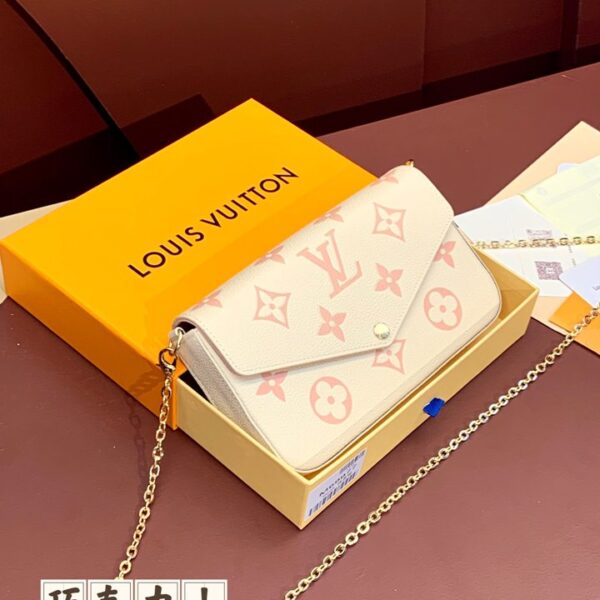 Louis Vuitton ルイヴィトン レディースバッグ  SIZE:21x12x3cm