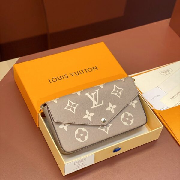 Louis Vuitton ルイヴィトン レディースバッグ  SIZE:21x12x3cm