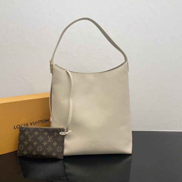 Louis Vuitton ルイヴィトン レディースバッグ  SIZE:31x35x18cm