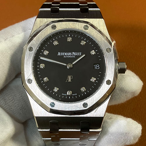 オーデマ・ピゲスーパーコピー時計 ロイヤルオークエクストラシン15206PT.OO.1240PT.01 PT・11P　LIMITED