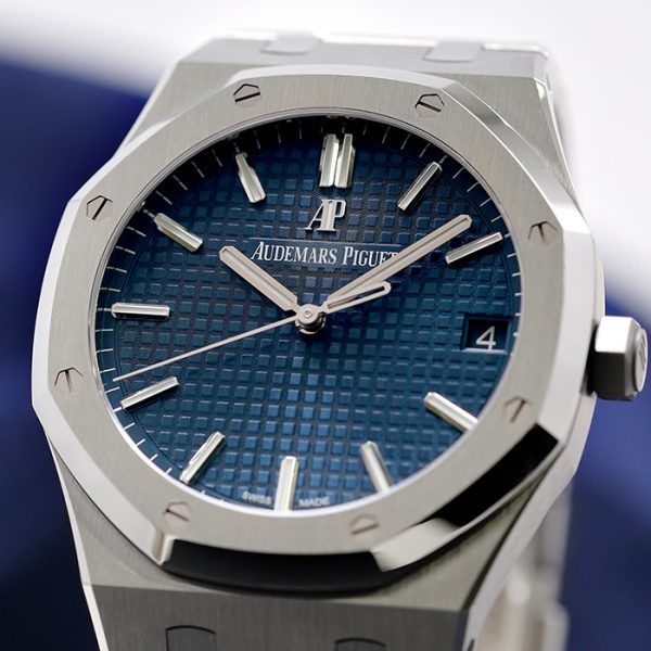 AUDEMARS PIGUET オーデマ・ピゲ ロイヤルオーク 15500ST.OO.1220ST.01 ブルー ブティック限定