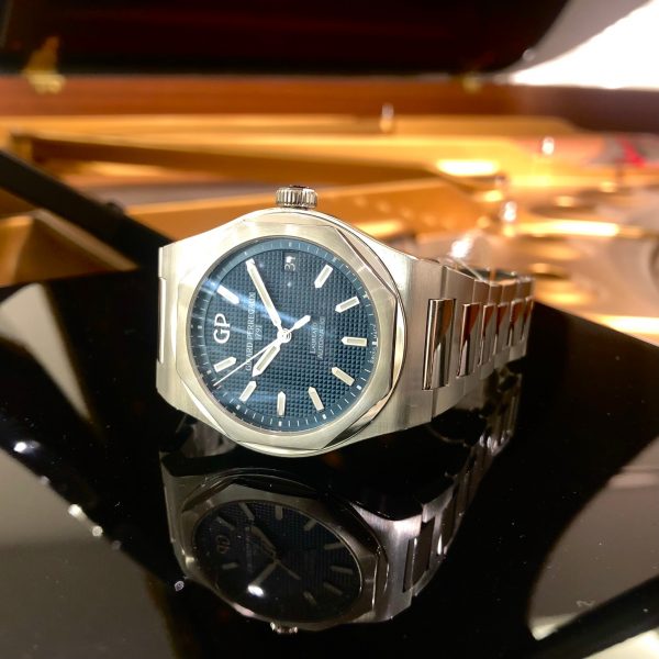 GIRARD PERREGAUX ジラール・ペルゴ ロレアート 42mm 81010-11-431-11A ブルー